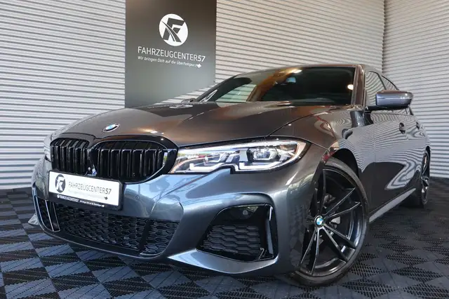 BMW 330 i M-PAKET/360°/CARPLAY/TOTW/HUD/FERNSTART