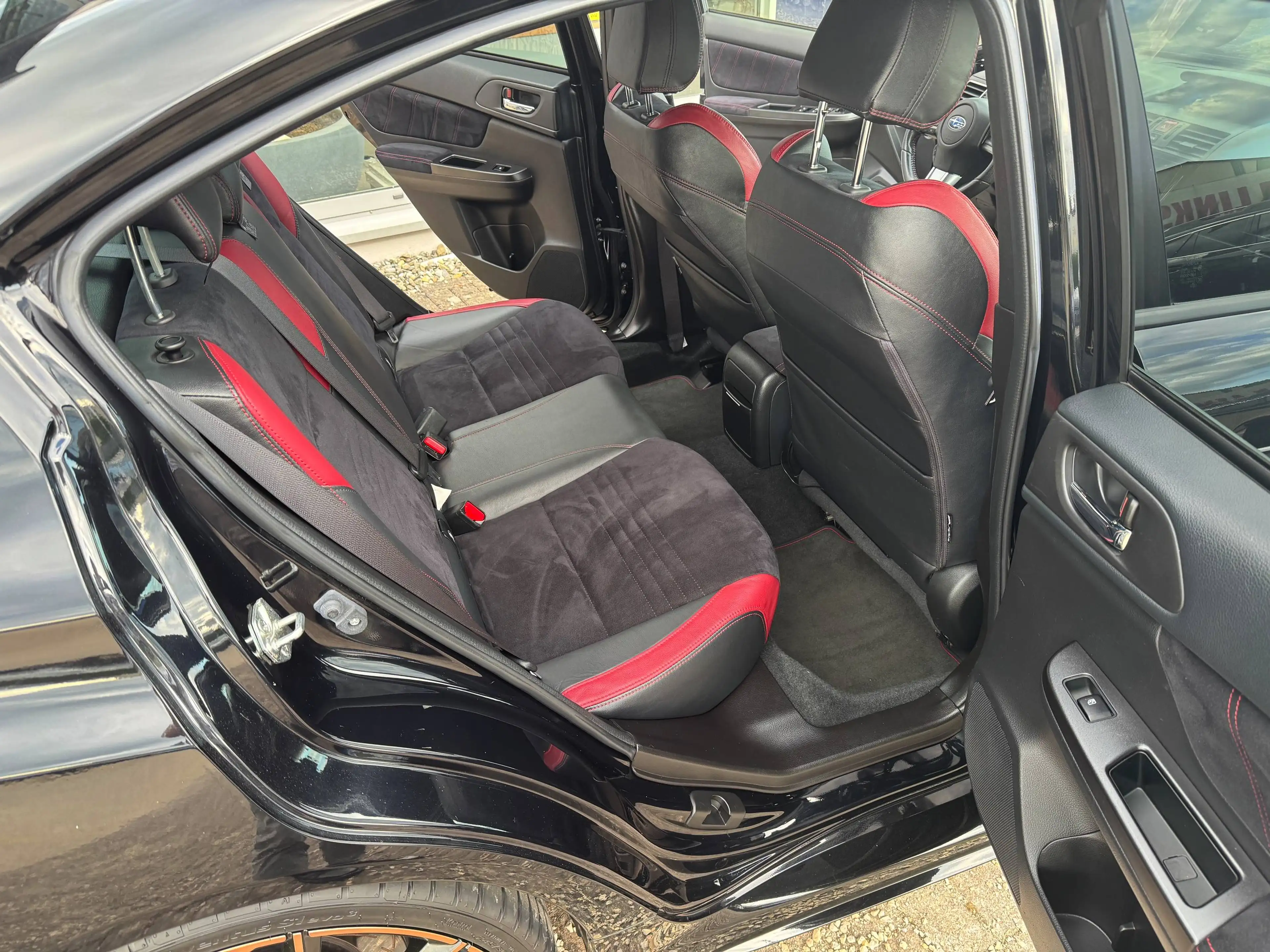 Subaru WRX STI 4D Sport — photo 11