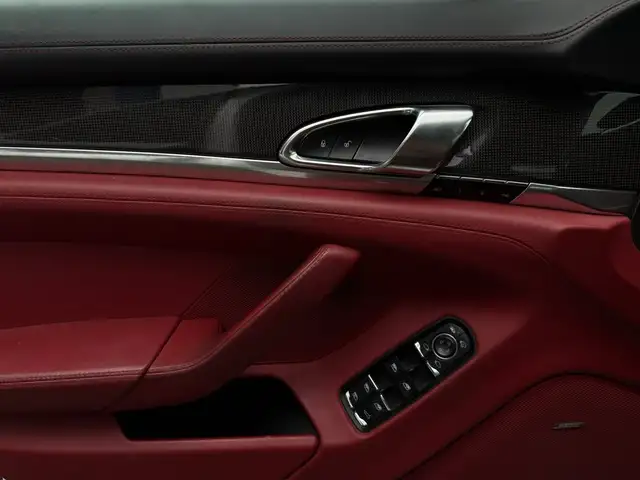 Porsche Panamera view 14