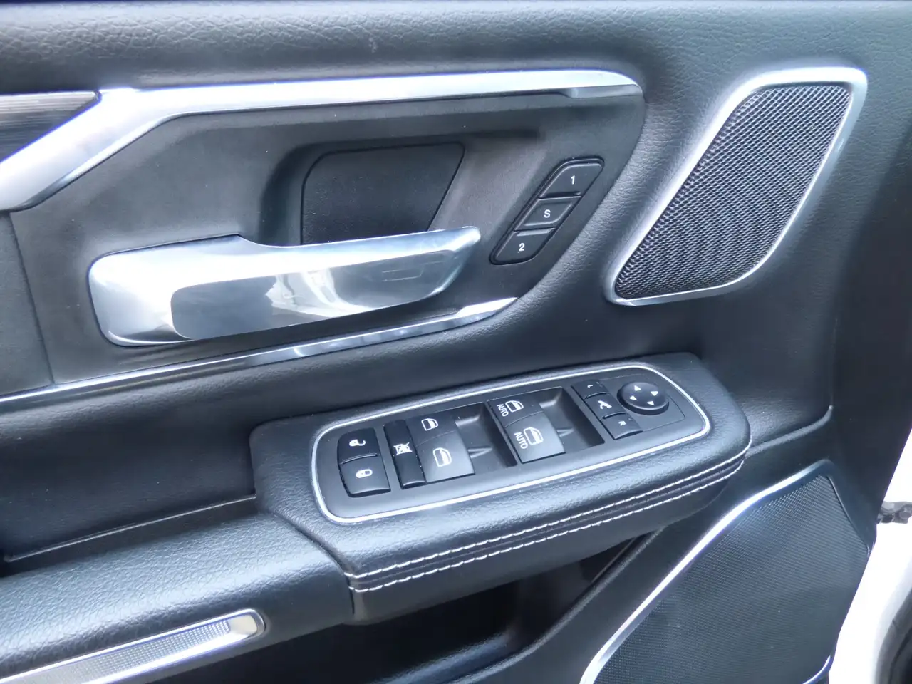 Dodge RAM 2024 — фото 19