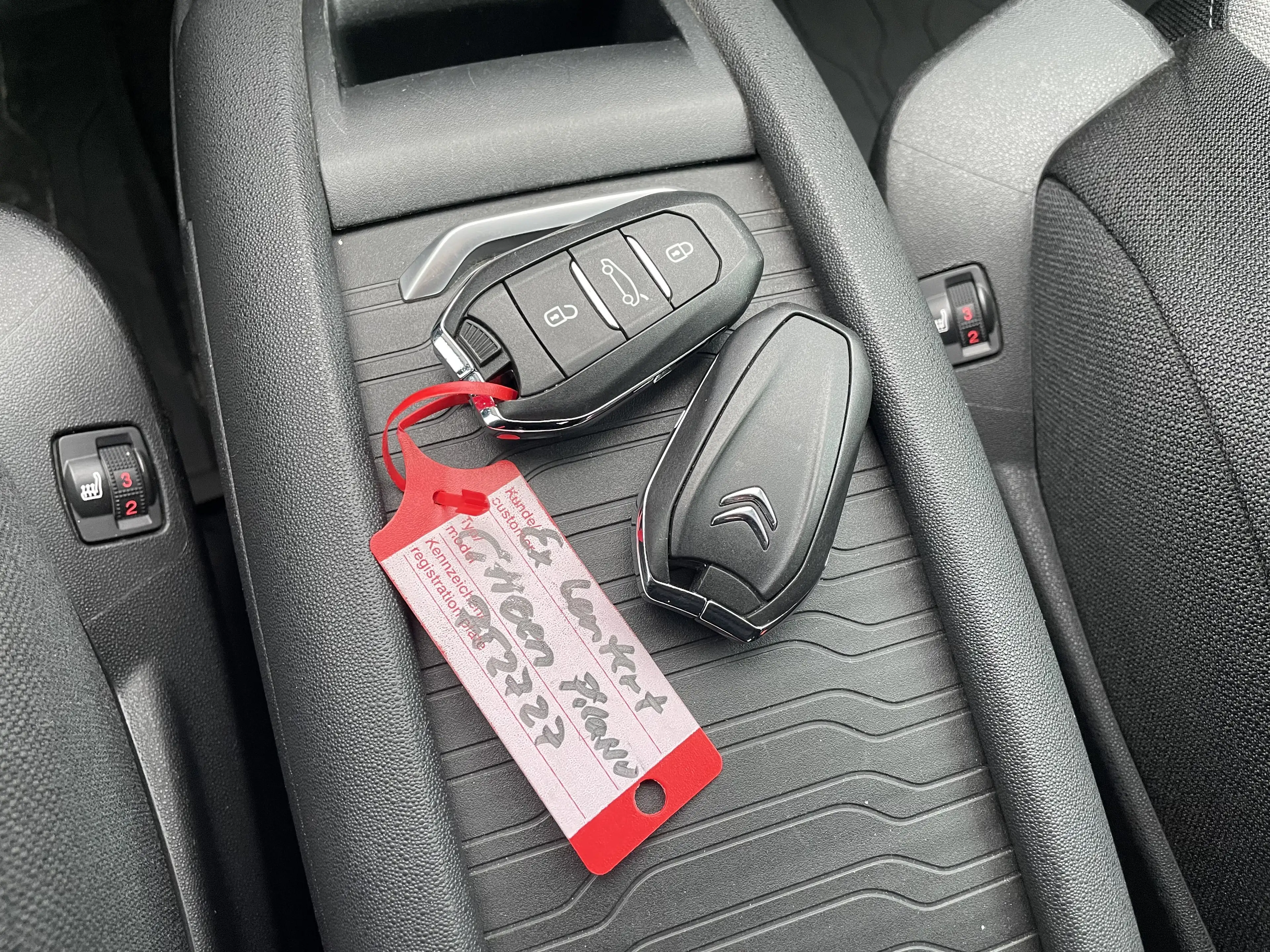 Citroen C4 Picasso C4 Picasso/Spacetourer 1.6/Automatik/1-Hand/LED — photo 14