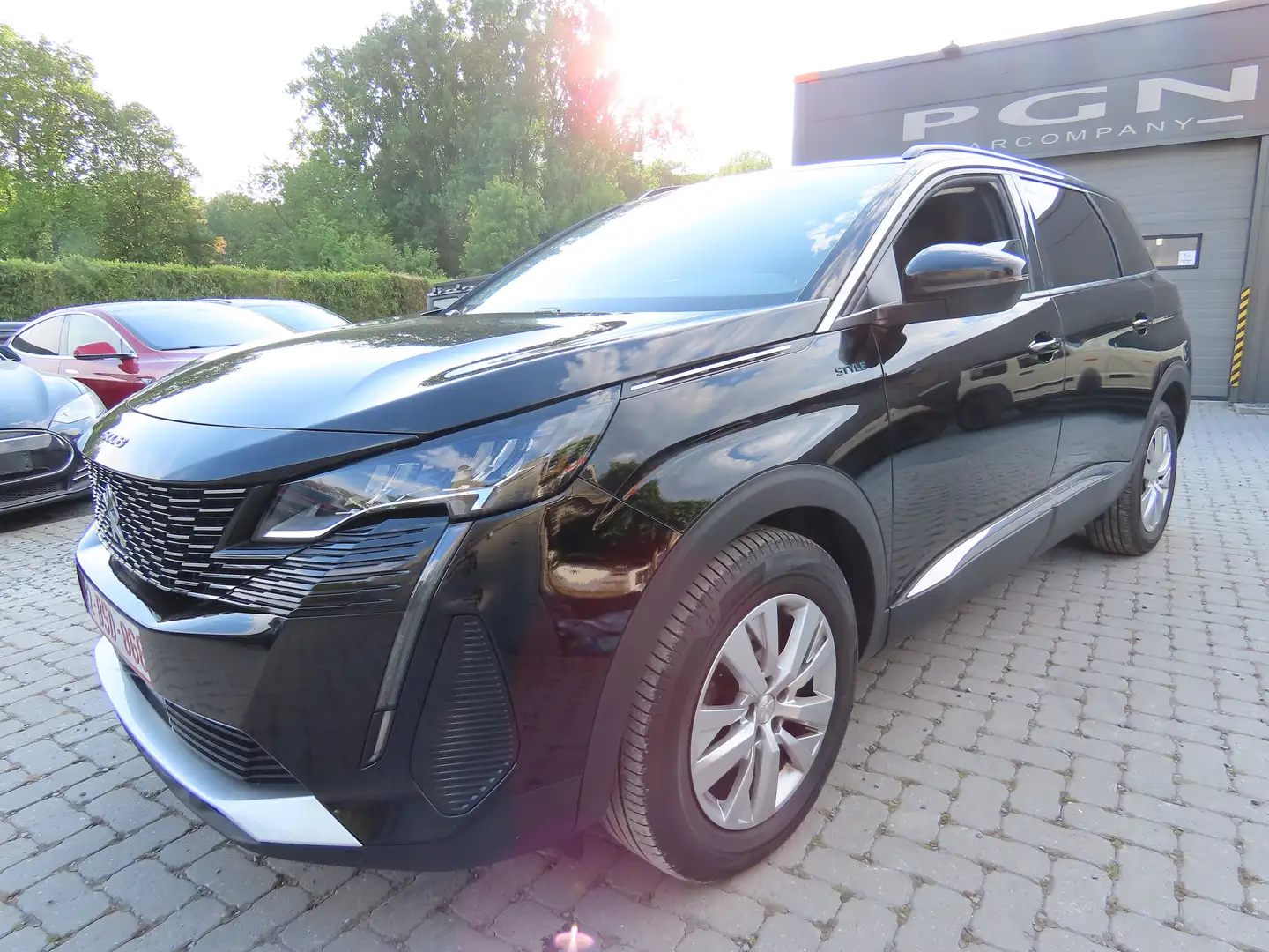 Peugeot 5008 1.5 BlueHDi Style 7pl 14850eur+BTW/TVA Noir - 1
