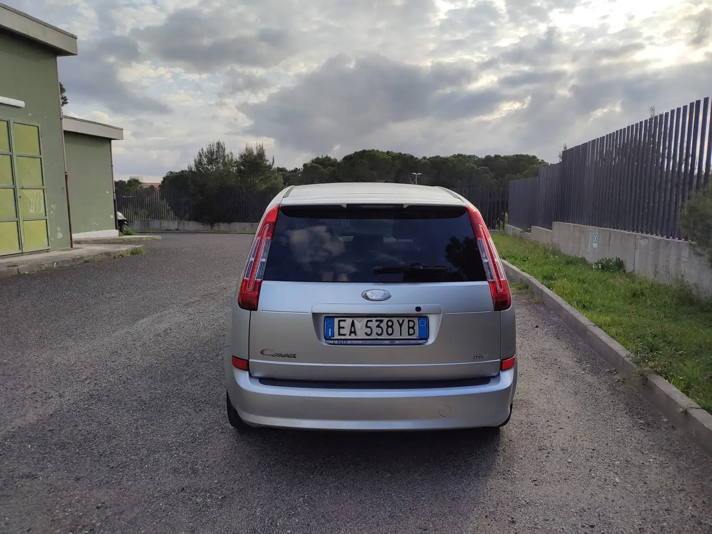 Ford C-Max 1.6 tdci Titanium Pack c/esp 90cv - 1