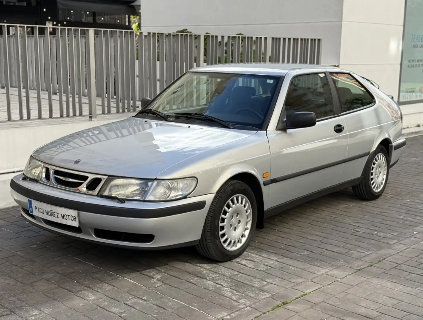 Saab 9-3 2.3i Plateado - 1