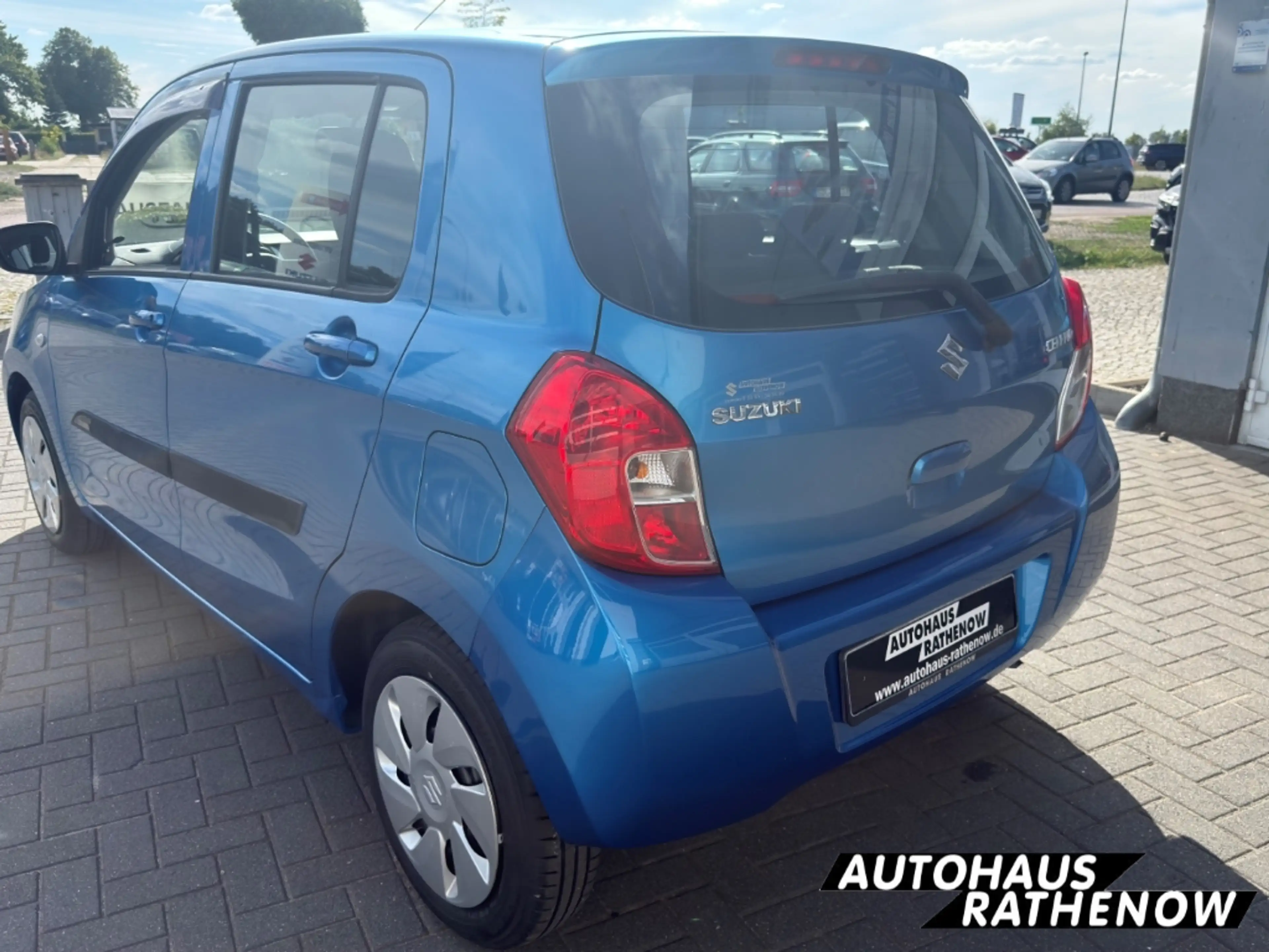 Suzuki Celerio Club 1.0 Klima BT Privacyverglasung teilb.Rücksb M — photo 7