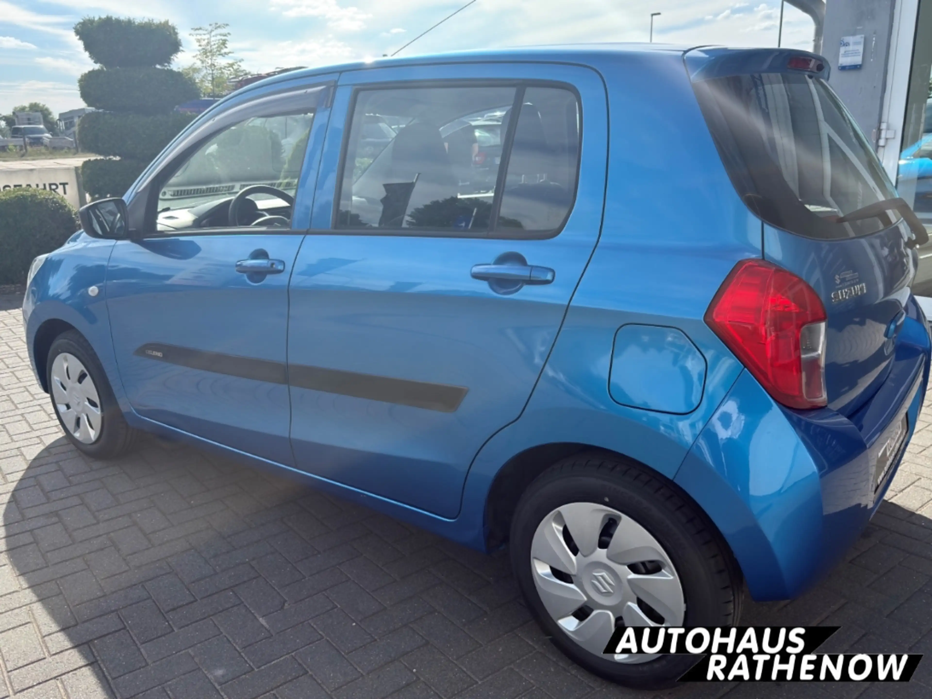 Suzuki Celerio Club 1.0 Klima BT Privacyverglasung teilb.Rücksb M — photo 8