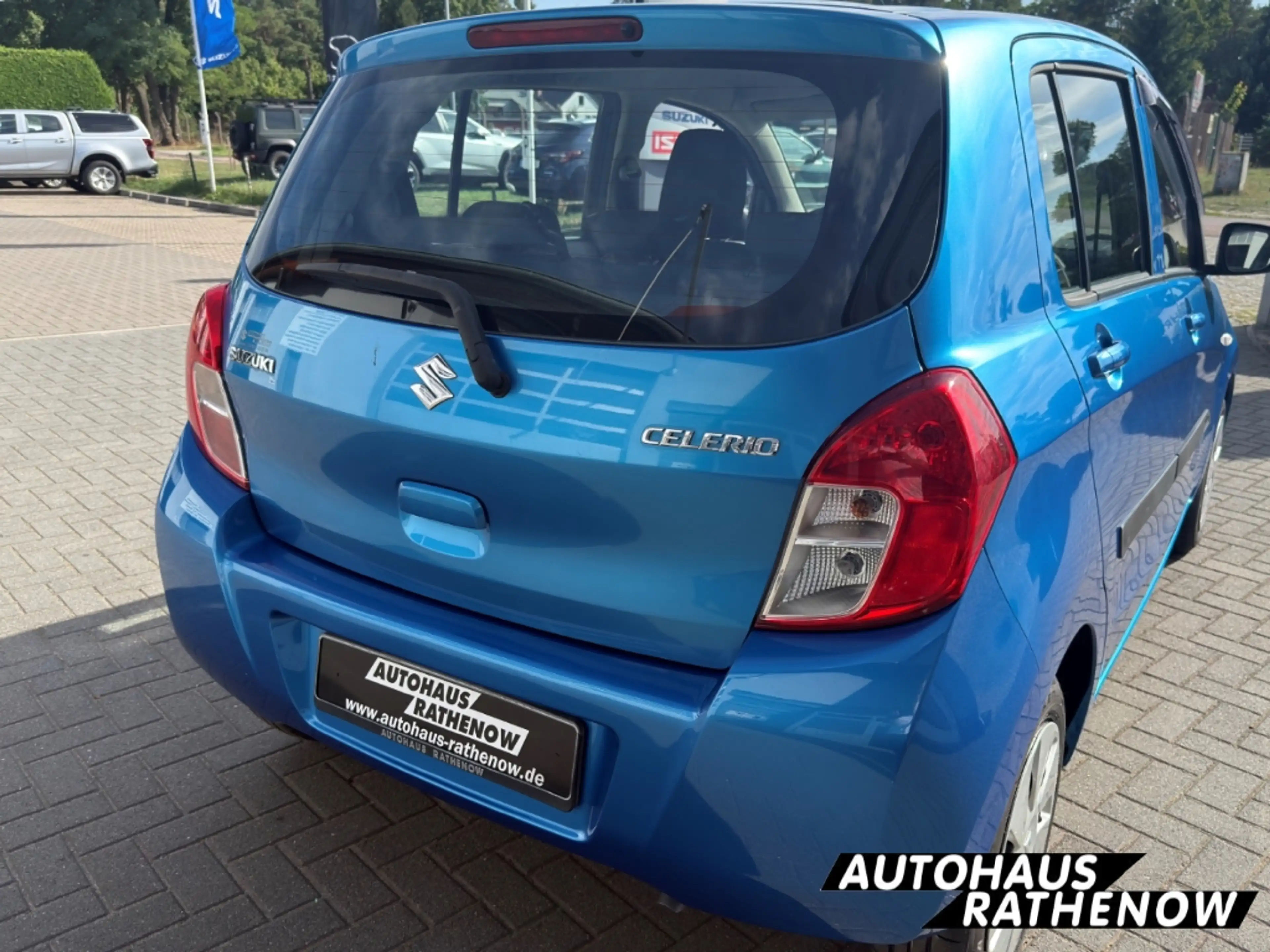Suzuki Celerio Club 1.0 Klima BT Privacyverglasung teilb.Rücksb M — photo 6