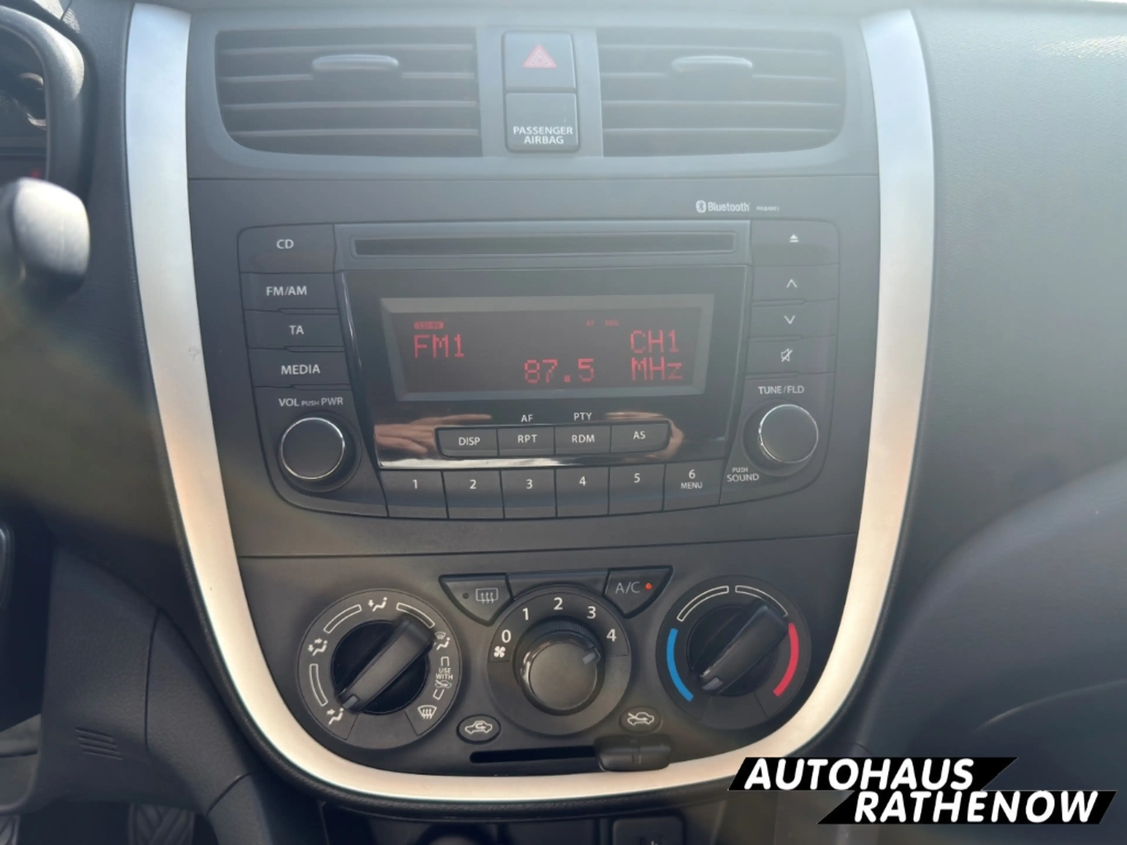 Suzuki Celerio Club 1.0 Klima BT Privacyverglasung teilb.Rücksb M — photo 11