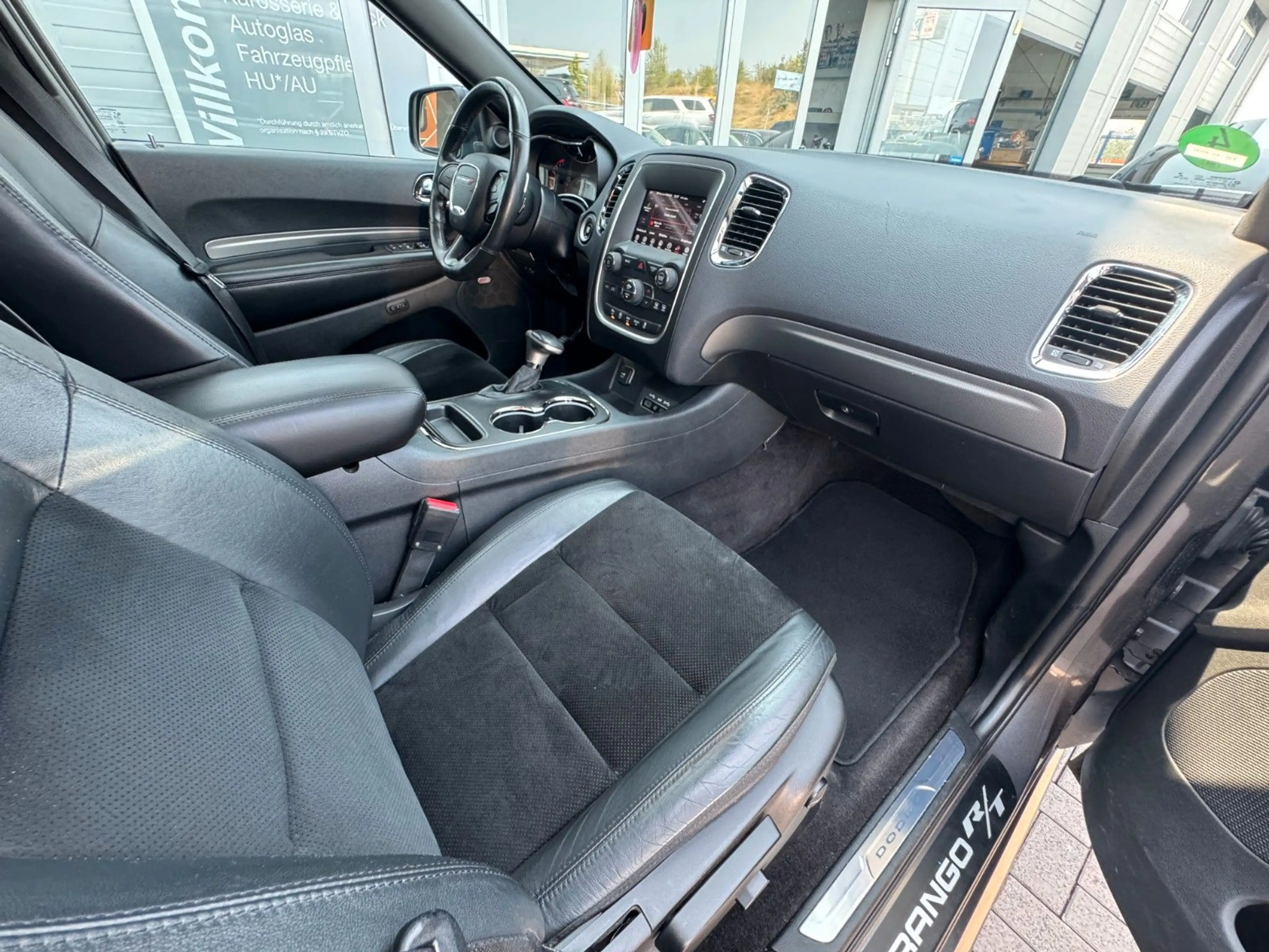 Dodge Durango 3.6L V6 GT*6 Sitze*4X4*LPG*S-Dach*beats — photo 15