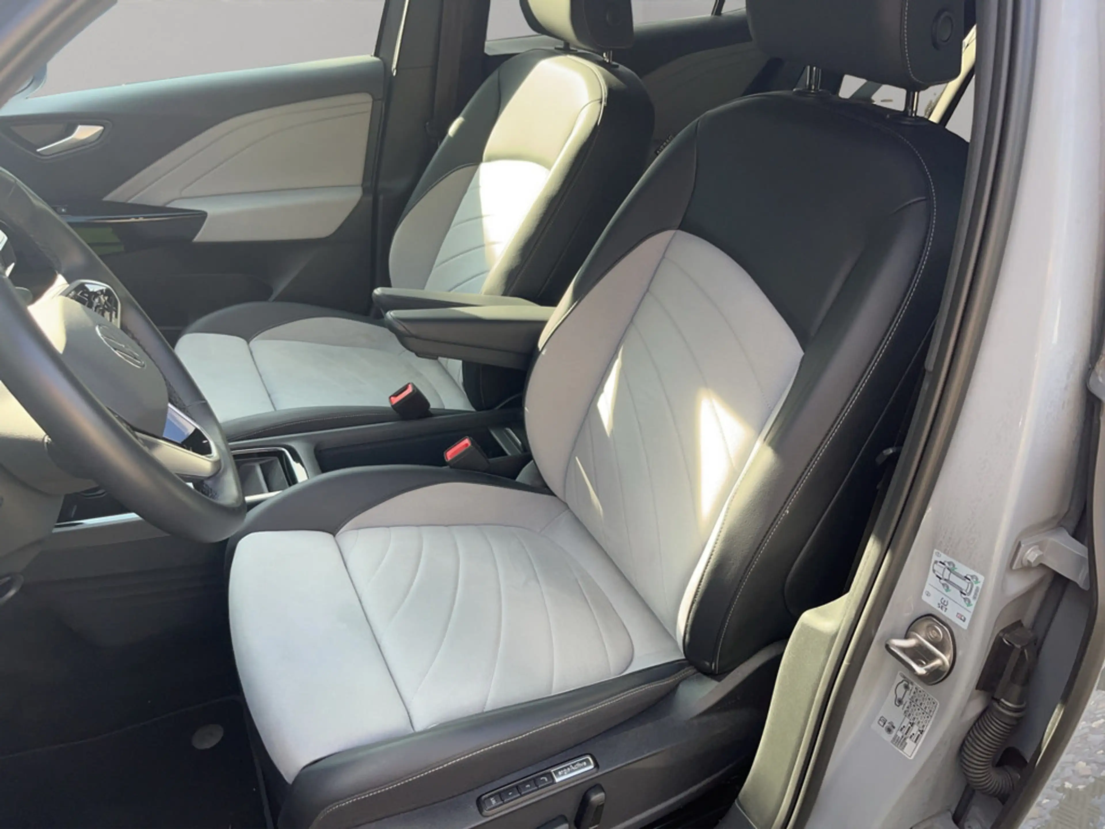 Volkswagen ID.3 Pro Move SHZ KAMERA NAVI ACC FACEL. LED — photo 5