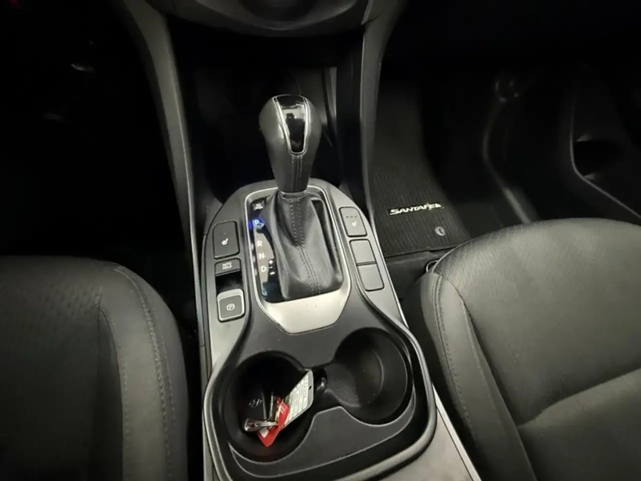 Hyundai SANTA FE снимка Hyundai SANTA FE