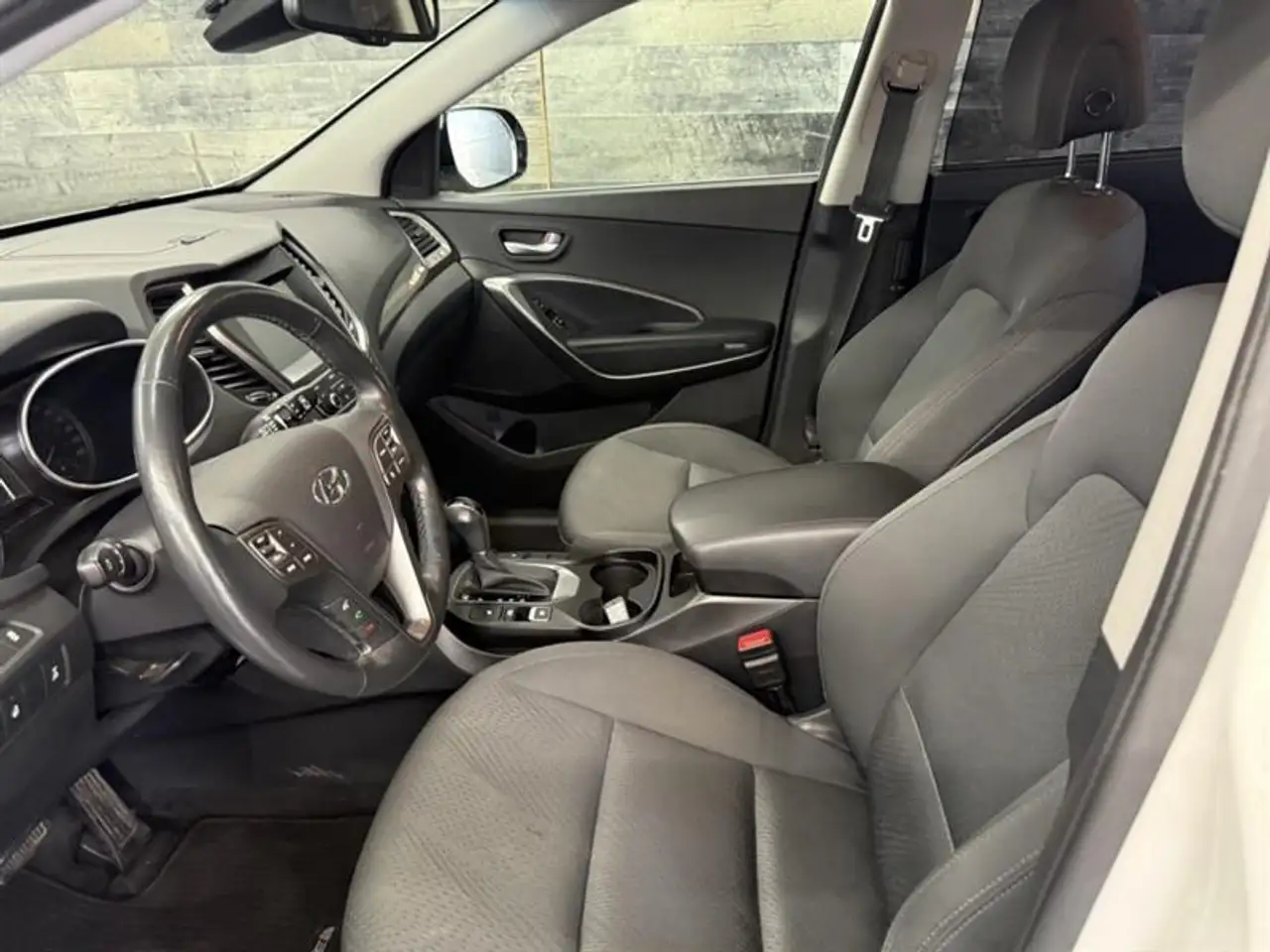 Hyundai SANTA FE снимка Hyundai SANTA FE