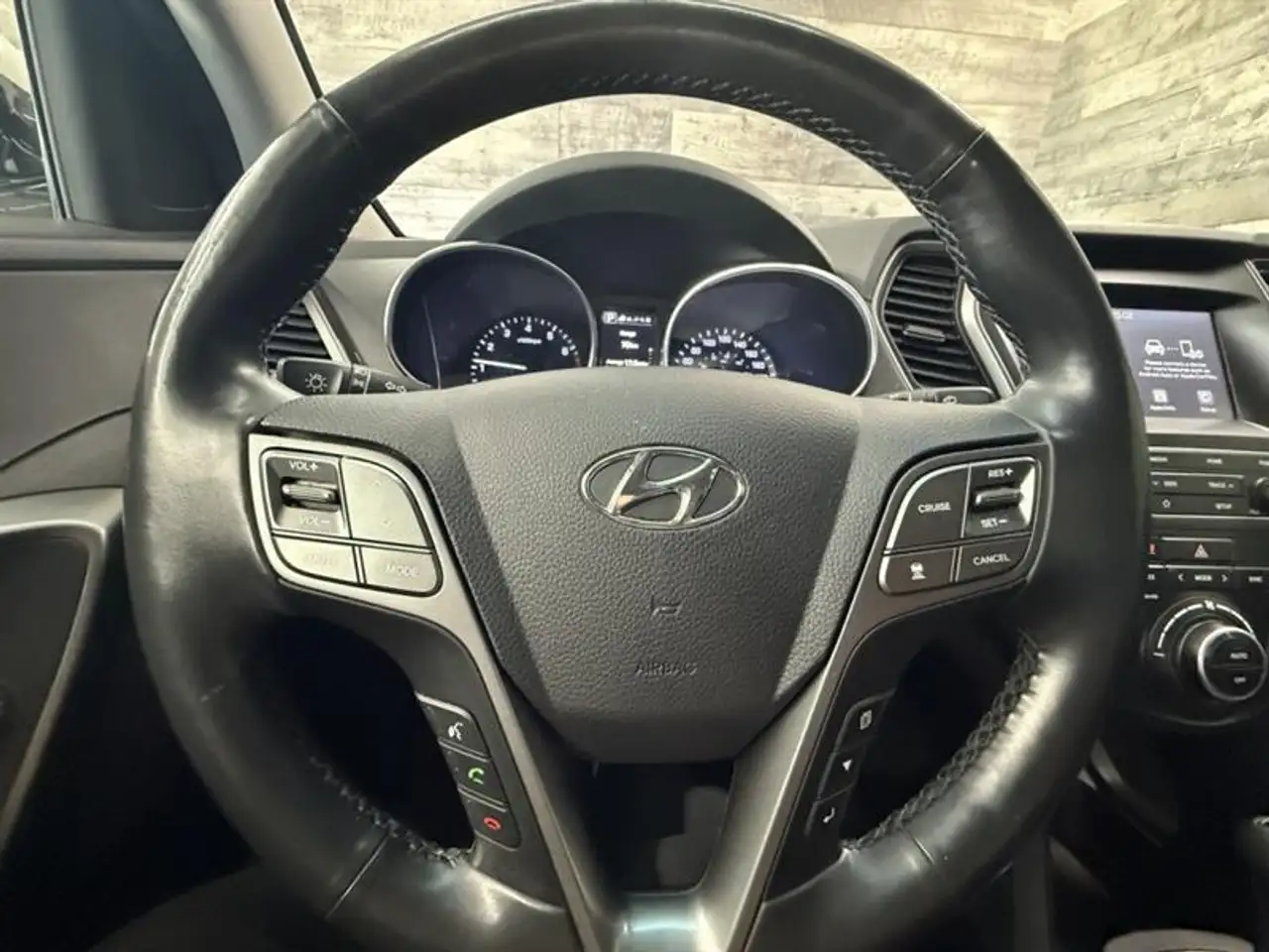 Hyundai SANTA FE снимка Hyundai SANTA FE