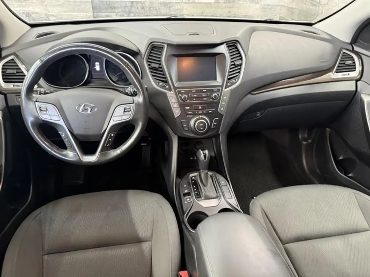 Hyundai SANTA FE снимка Hyundai SANTA FE