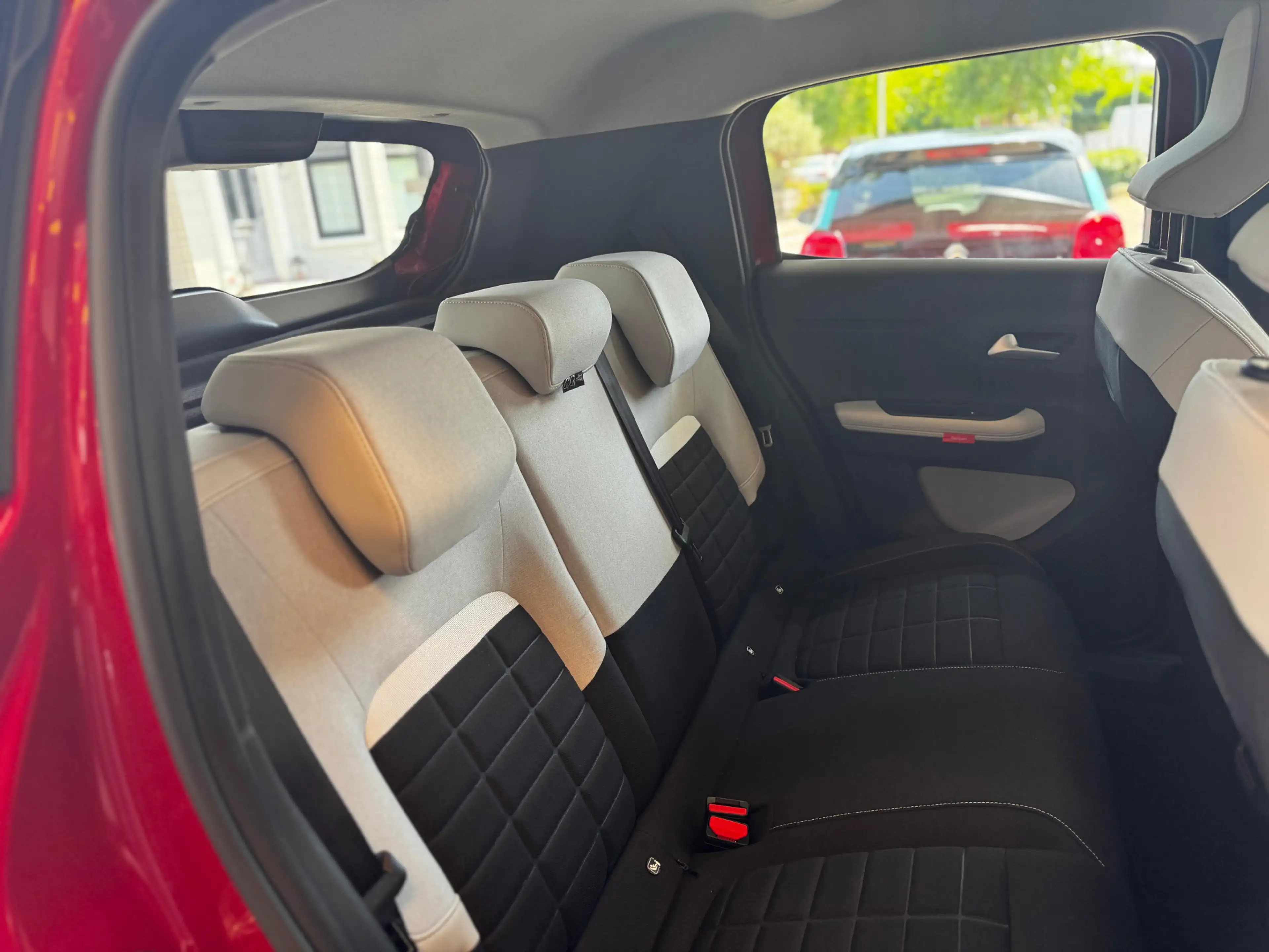 Citroen E-C3 Max 44 kWh 100% EV | Carplay | Boordlader | Draadl — photo 5