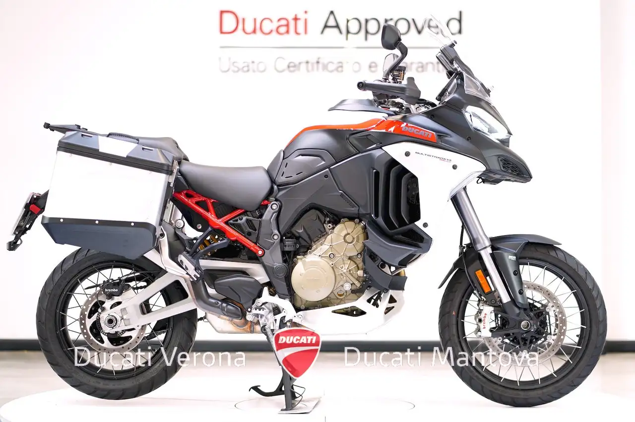 Ducati Multistrada V4