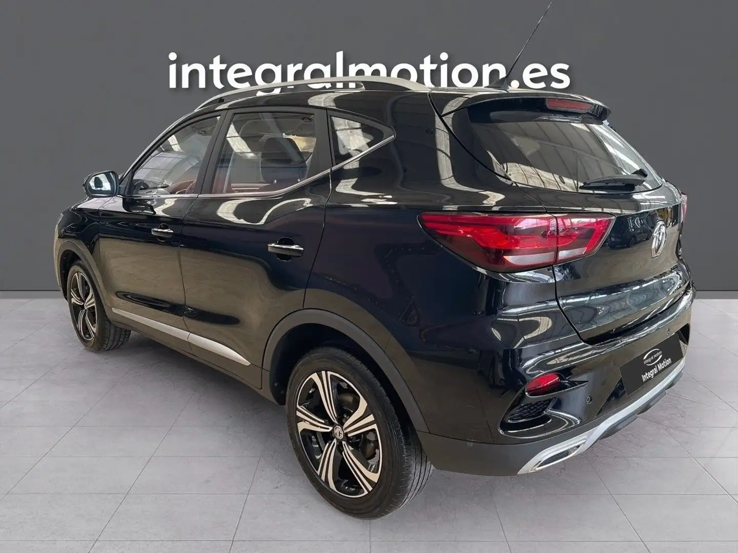 MG ZS 1.5 Comfort Negro - 2