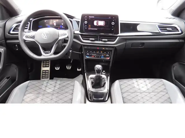 Volkswagen T-Roc view 9