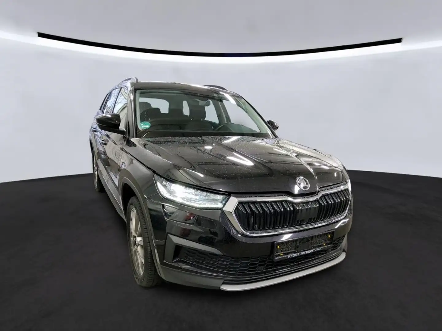 Skoda Kodiaq 1.5 TSI DSG CLEVER PANO STDHZG AHK KAMERA Schwarz - 2