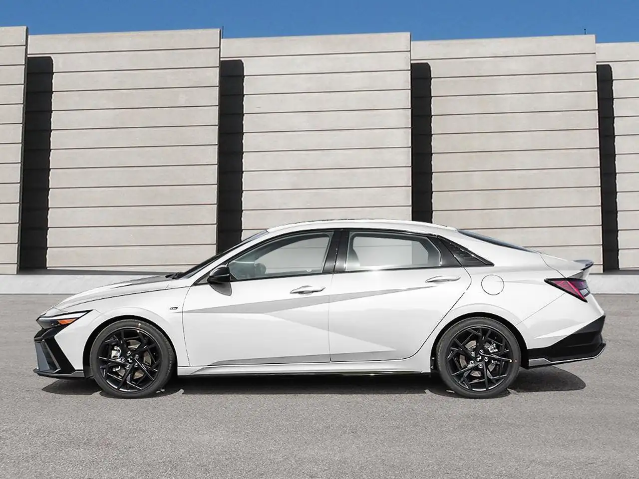 Hyundai ELANTRA fotografie Hyundai ELANTRA
