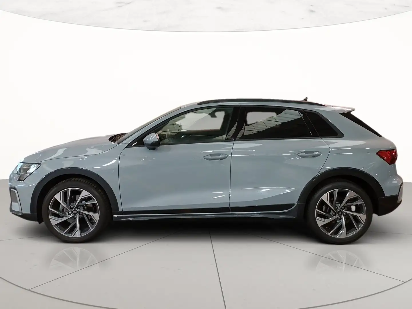 Audi A3 allstreet 2.0 tdi identity contrast 150cv s-tronic Gris - 2