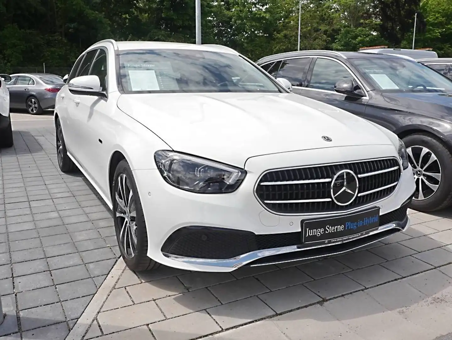 Mercedes-Benz E 300 de T+AVANTGARDE+AHK+DISTRONIC+MULTIBEAM+++ Wit - 2