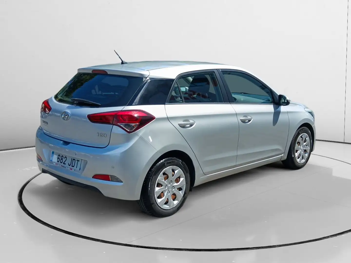 Hyundai i20 1.4CRDI BD Klass Gris - 2