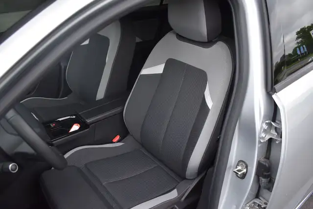 Opel Astra view 13