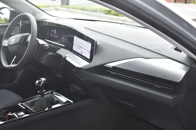 Opel Astra view 14