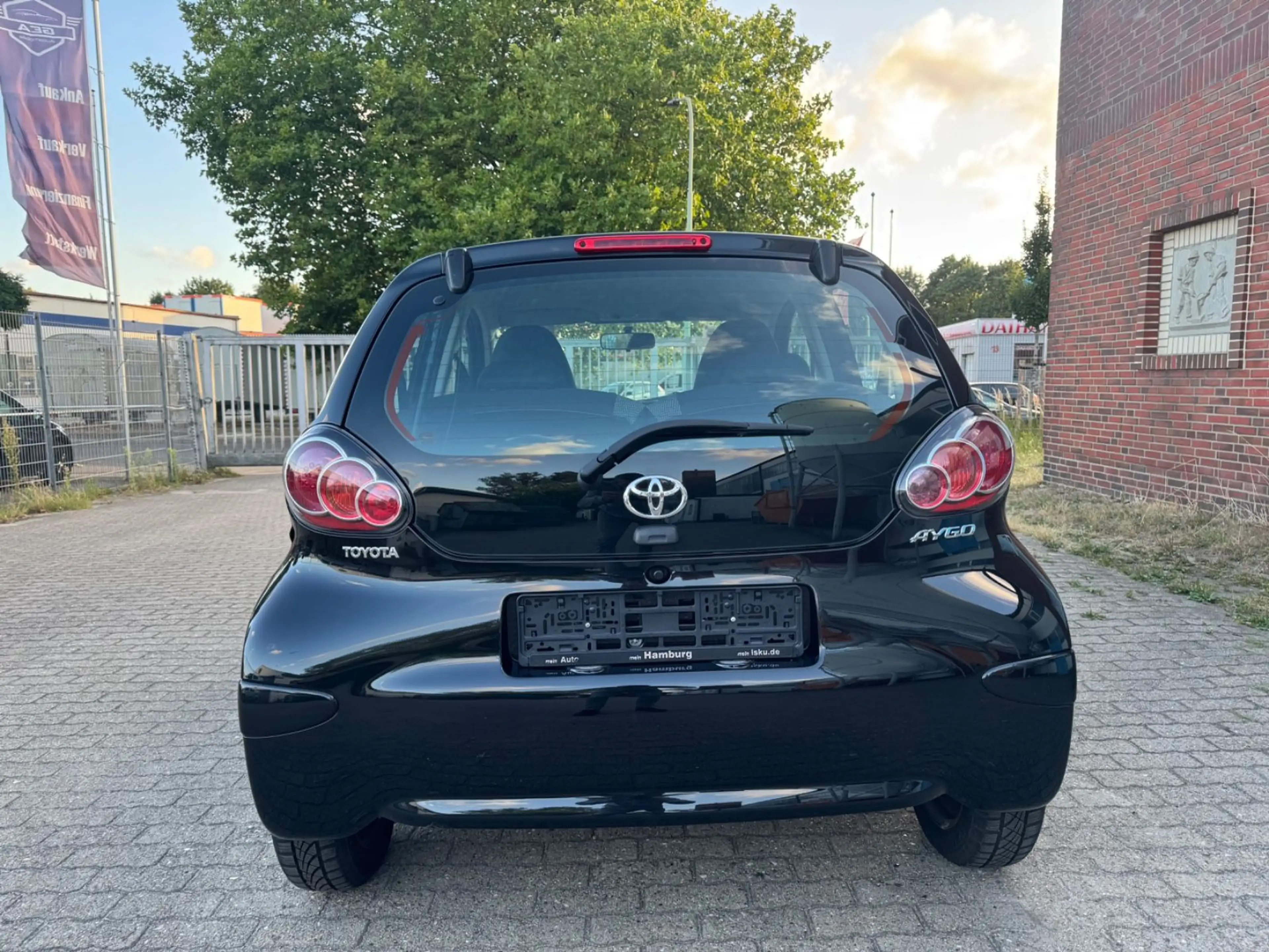 Toyota Aygo KLIMA TÜV NEU WENIG KM ERSTE HAND — photo 6