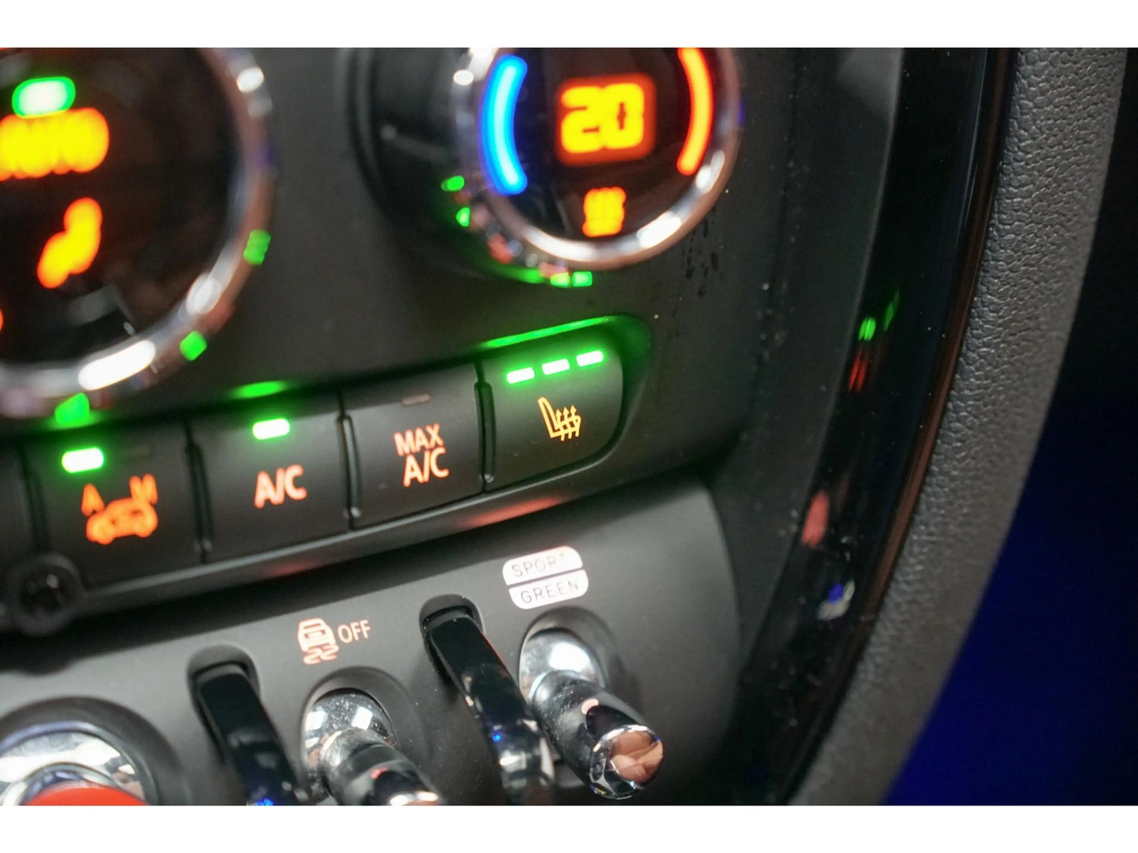 MINI Cooper S Clubman 2.0 Panoramadak | Chester Leder | CarPlay — photo 17