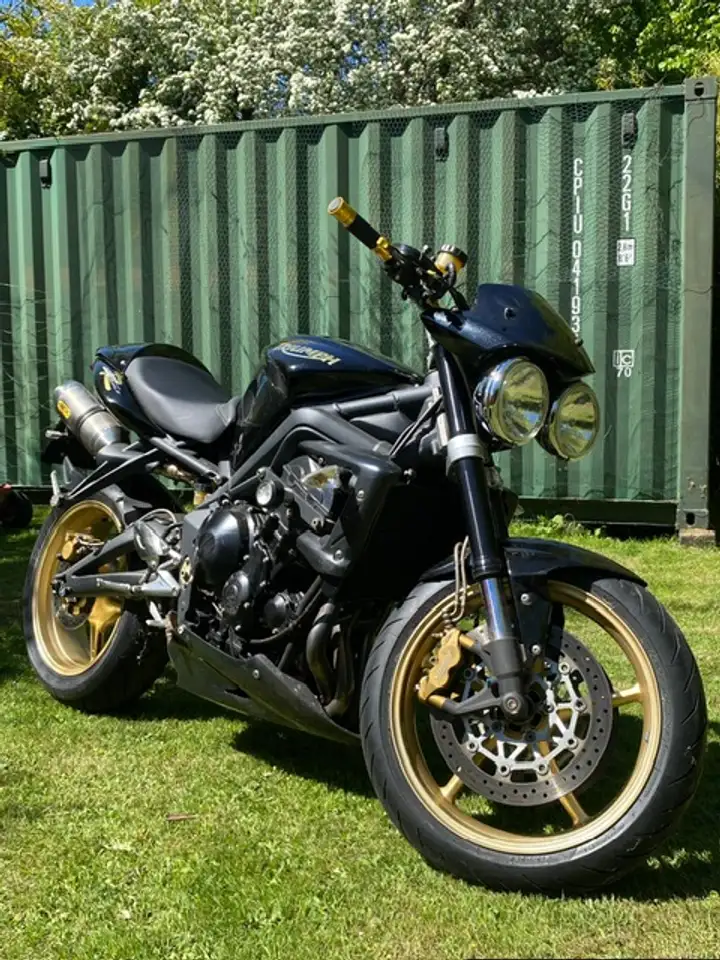 Triumph Street Triple R
