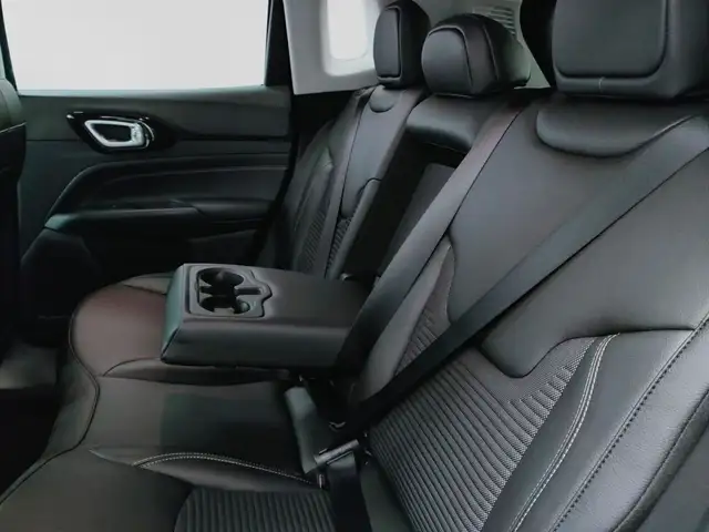 Jeep Compass view 5