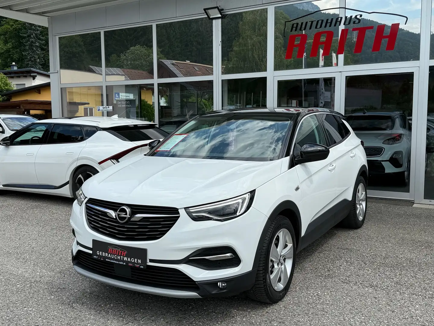 Opel Grandland X Grandland X 1,2 Turbo DI Design-Line Start/Stop Weiß - 1
