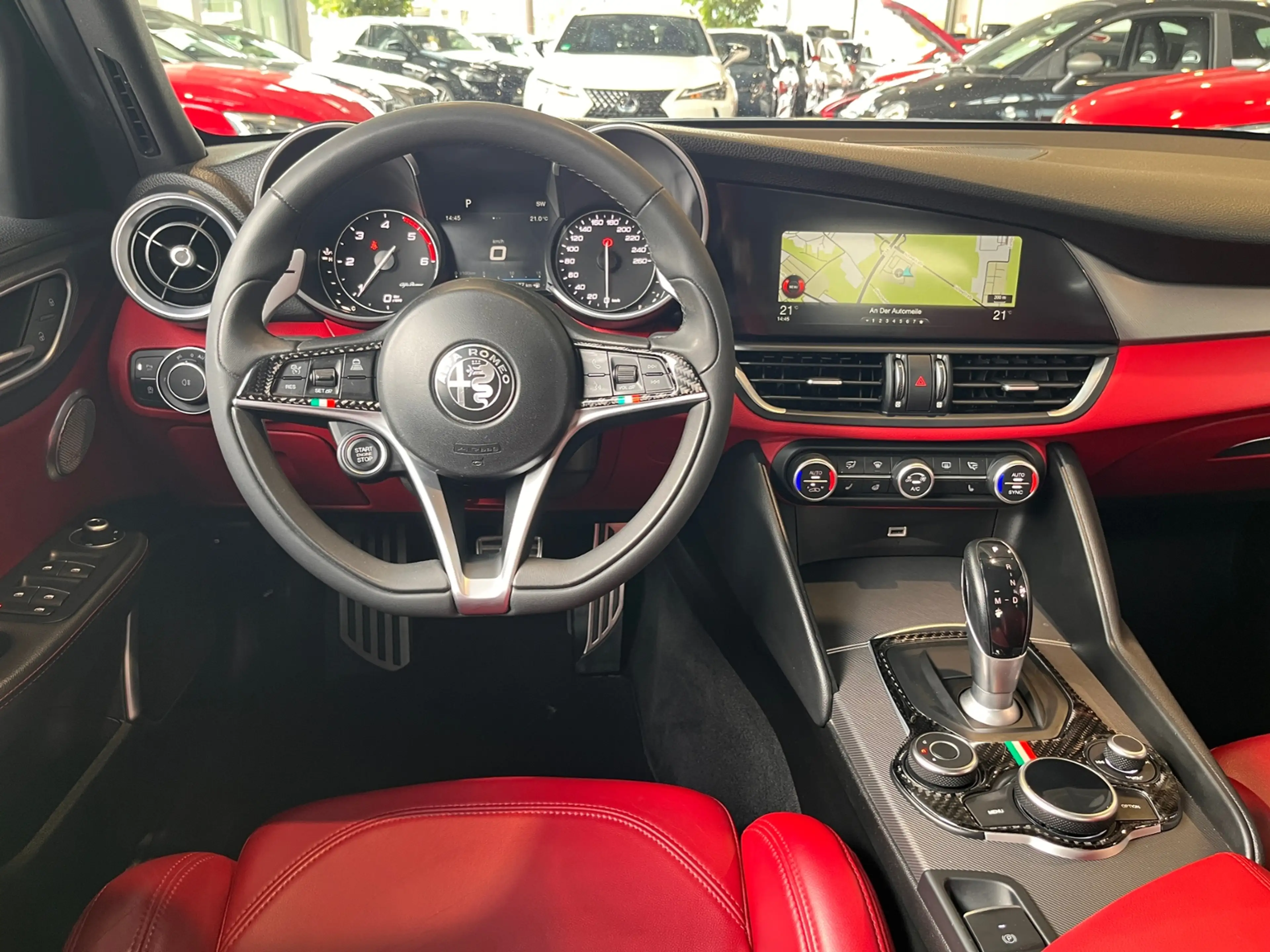 Alfa Romeo Giulia Super H/K LEDER XEN NAV ACC RFK ALU — photo 14
