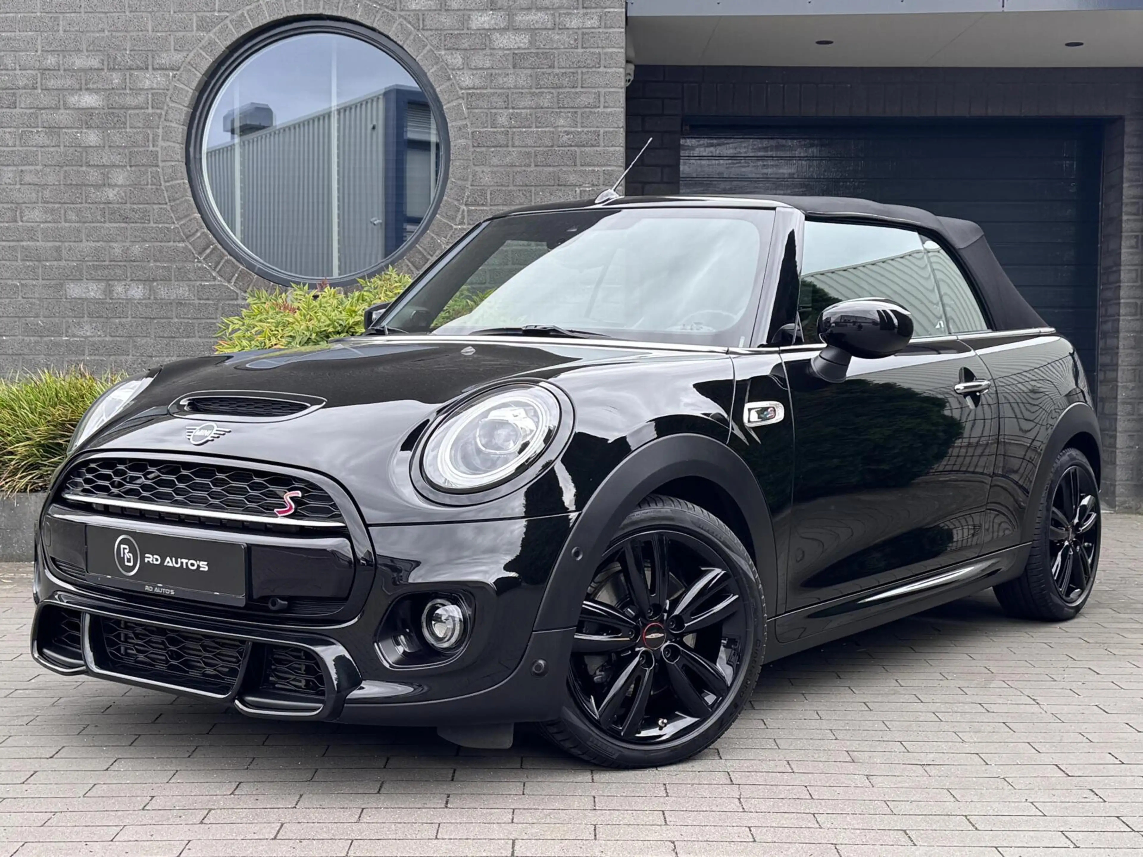 MINI John Cooper Works Cabrio 2.0 S JCW Carplay ACC Sfeervelichting 1e Eigenaar — photo 2
