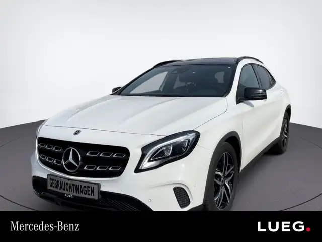 Mercedes-Benz GLA 220 4Matic URBAN+NIGHT+LED+AHK+PANODACH+360°