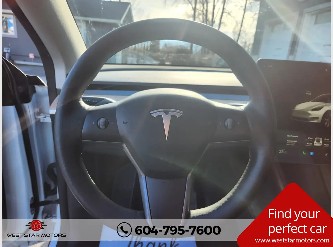 Tesla Model Y снимка Tesla Model Y