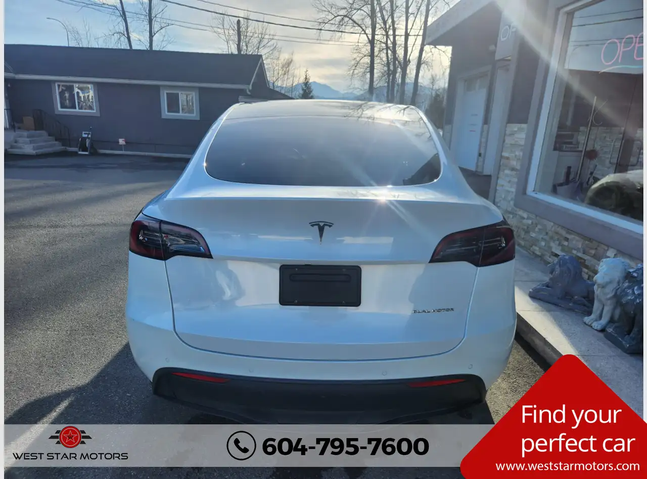 Tesla Model Y снимка Tesla Model Y