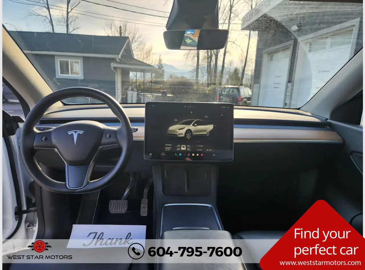 Tesla Model Y снимка Tesla Model Y