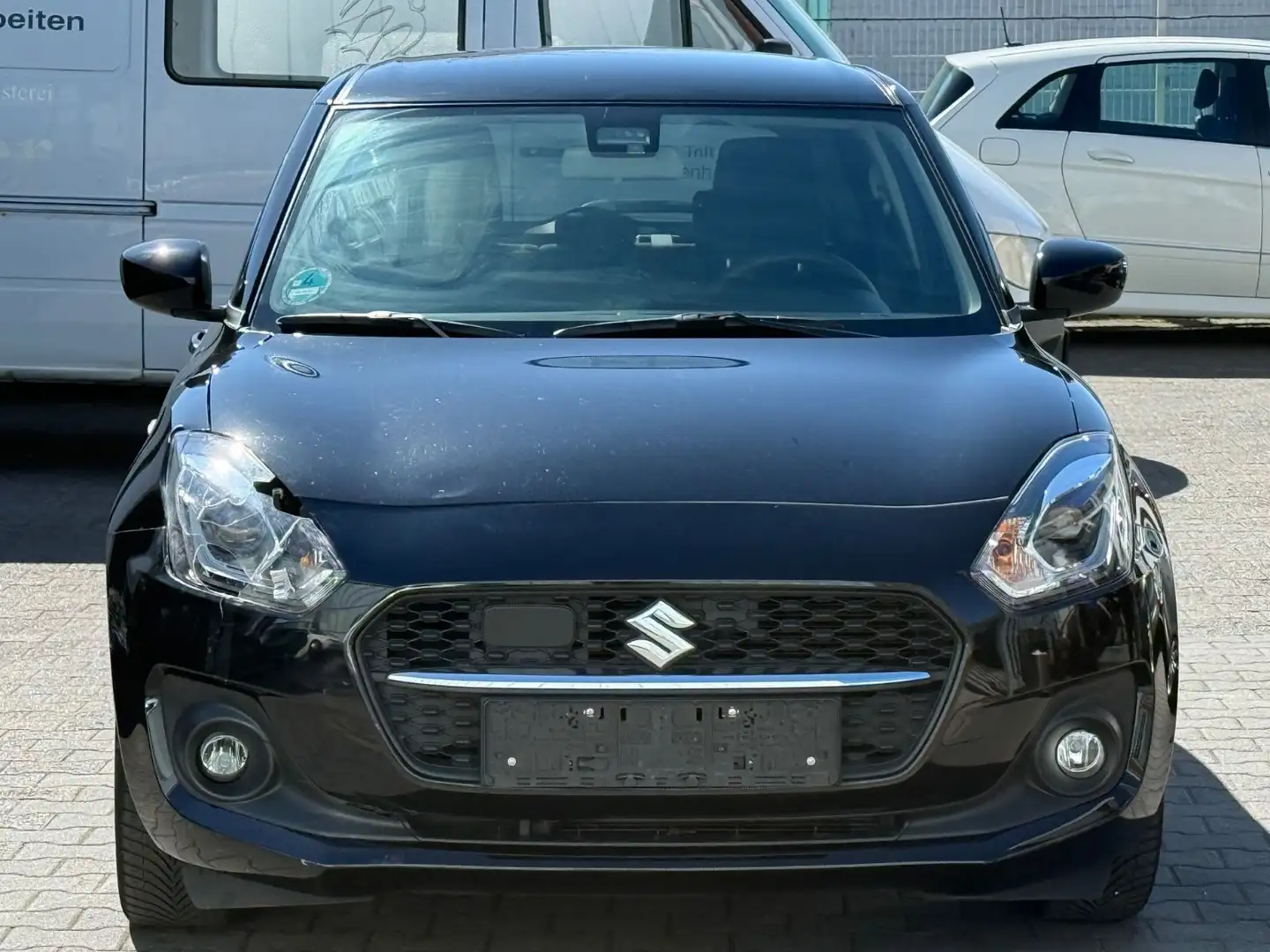 Suzuki Swift Comfort+ **Vollfahrbereit** Schwarz - 2
