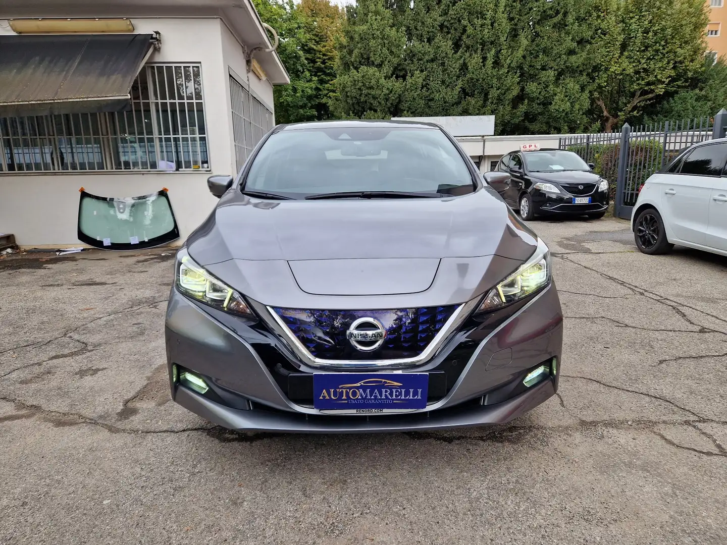 Nissan Leaf Leaf II 2018 Tekna Pro Pilot Park 40kWh 150cv my19 Grigio - 2