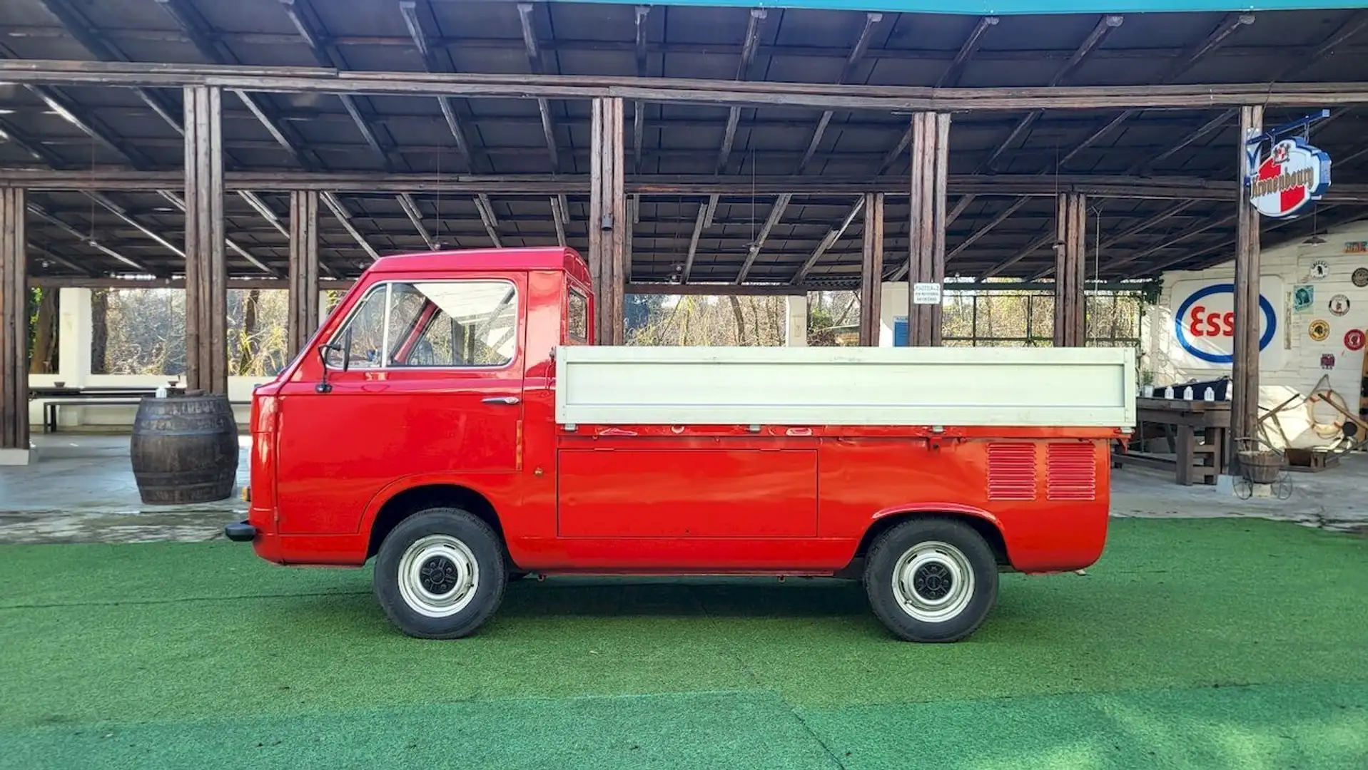 Fiat 900 T Camioncino Coriasco Červená - 2