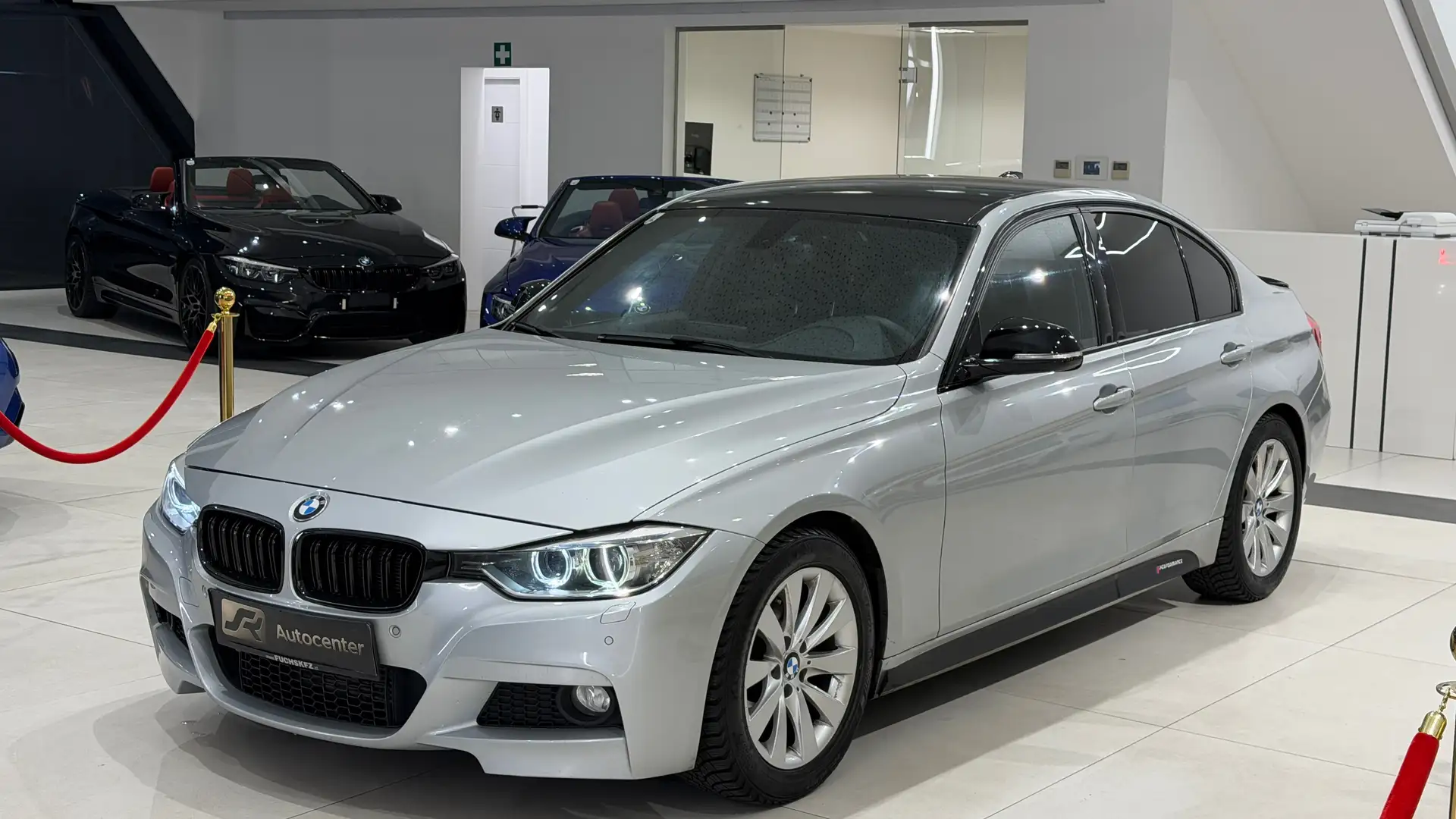 BMW 330 330d Sport-Aut. Blue Performance Sport Line Silber - 1