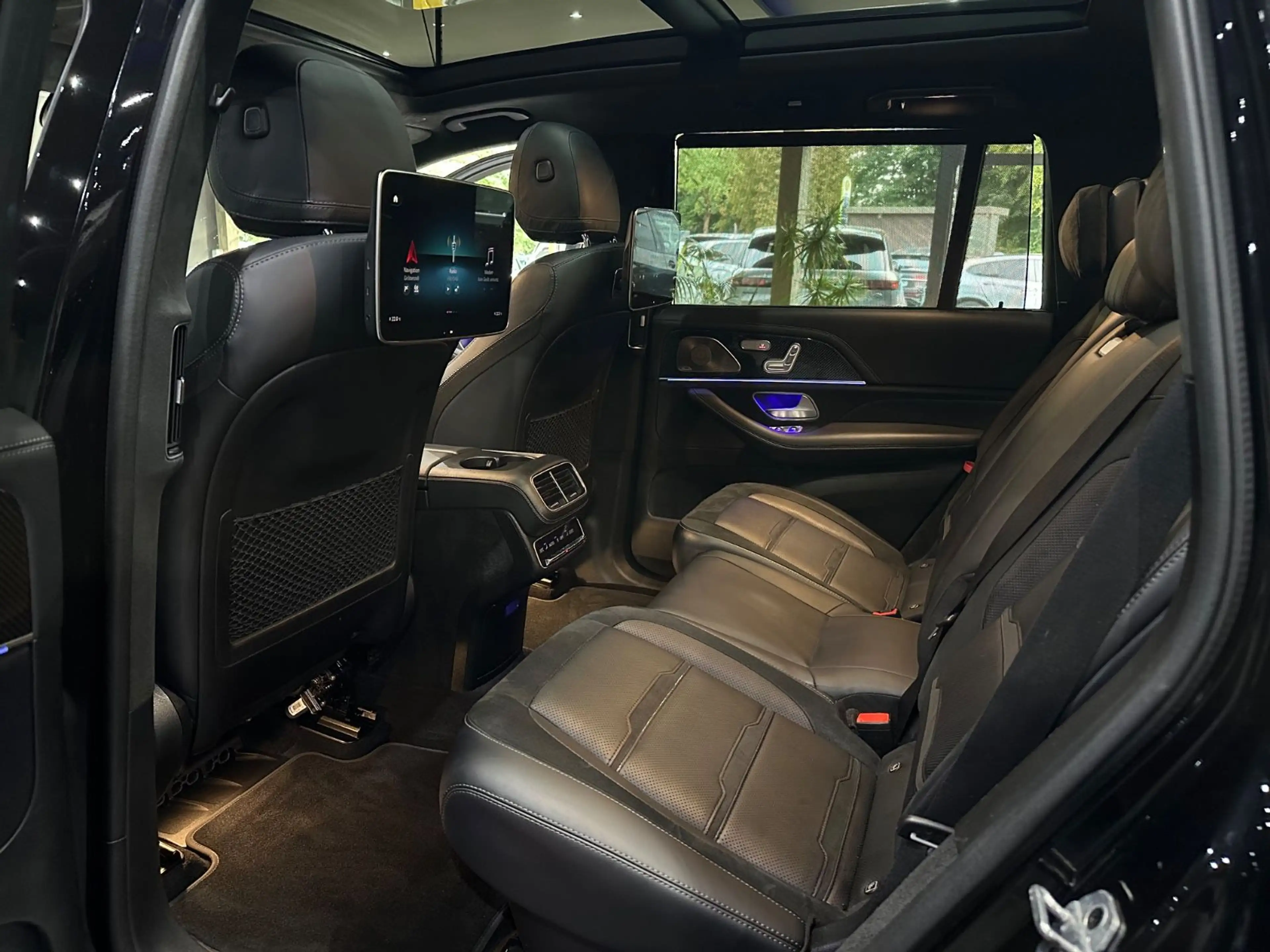 Mercedes-Benz GLS 63 AMG AMG 4Matic+ /Soft-Close /CARBON /TV / 1HA — photo 14