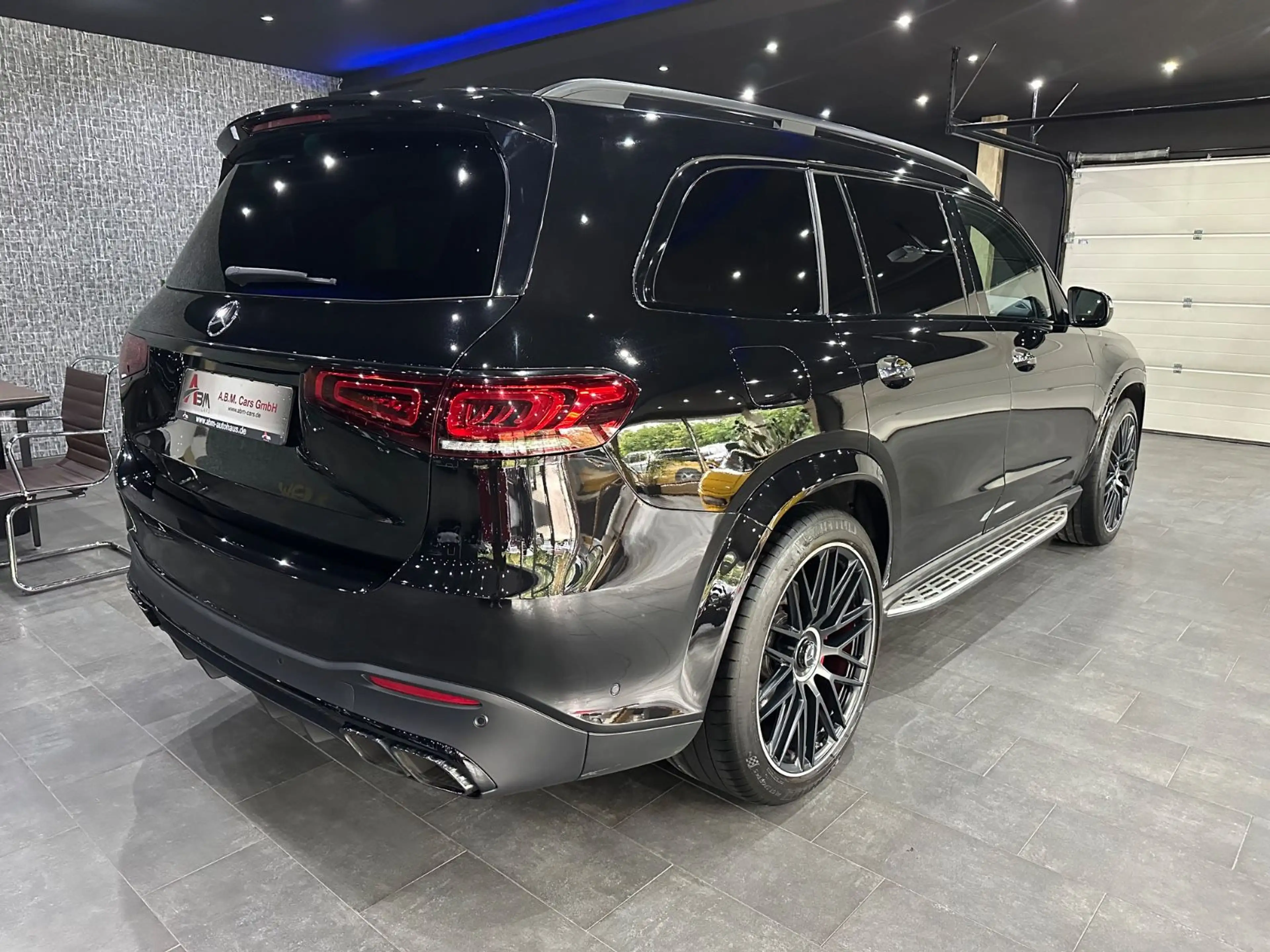Mercedes-Benz GLS 63 AMG AMG 4Matic+ /Soft-Close /CARBON /TV / 1HA — photo 4