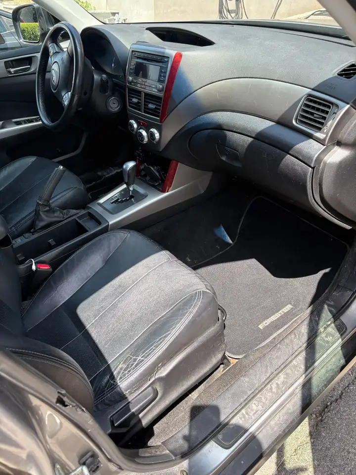 Subaru Forester photo Subaru Forester