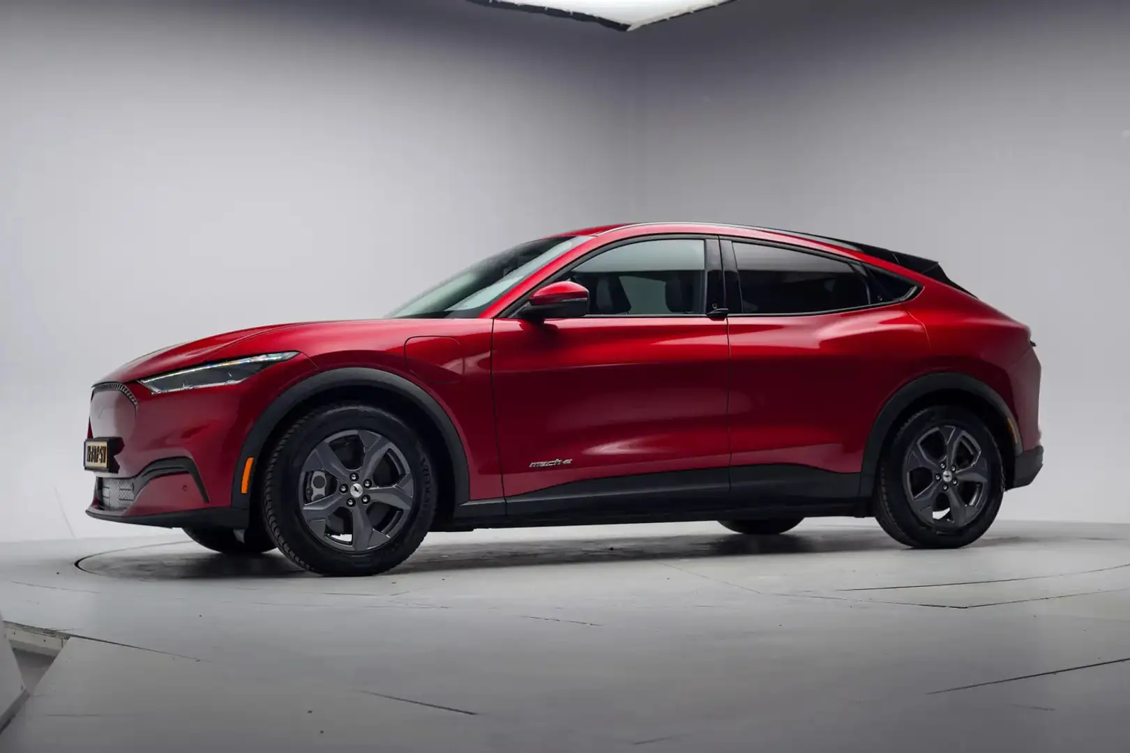 Ford Mustang Mach-E RWD 75 kWh 3 fase [ Leder Stoel-en Stuurverwarming Rouge - 2
