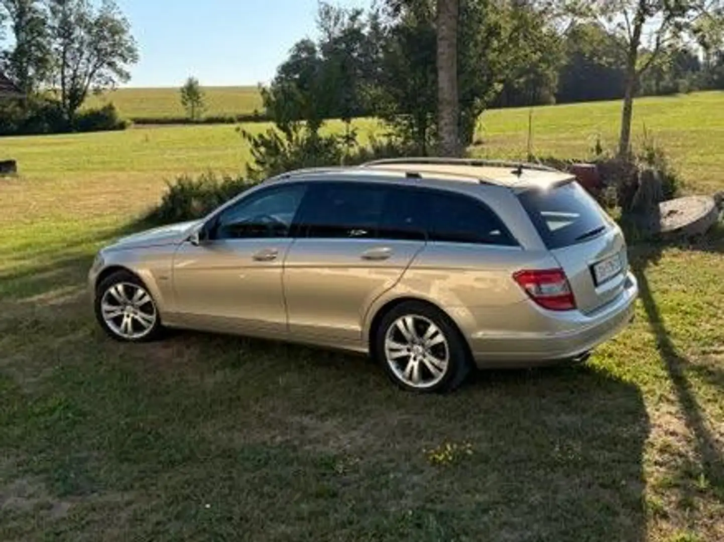 Mercedes-Benz C 350 C 350 T Avantgarde BlueEfficiency CDI Aut. Avantgarde Beige - 1