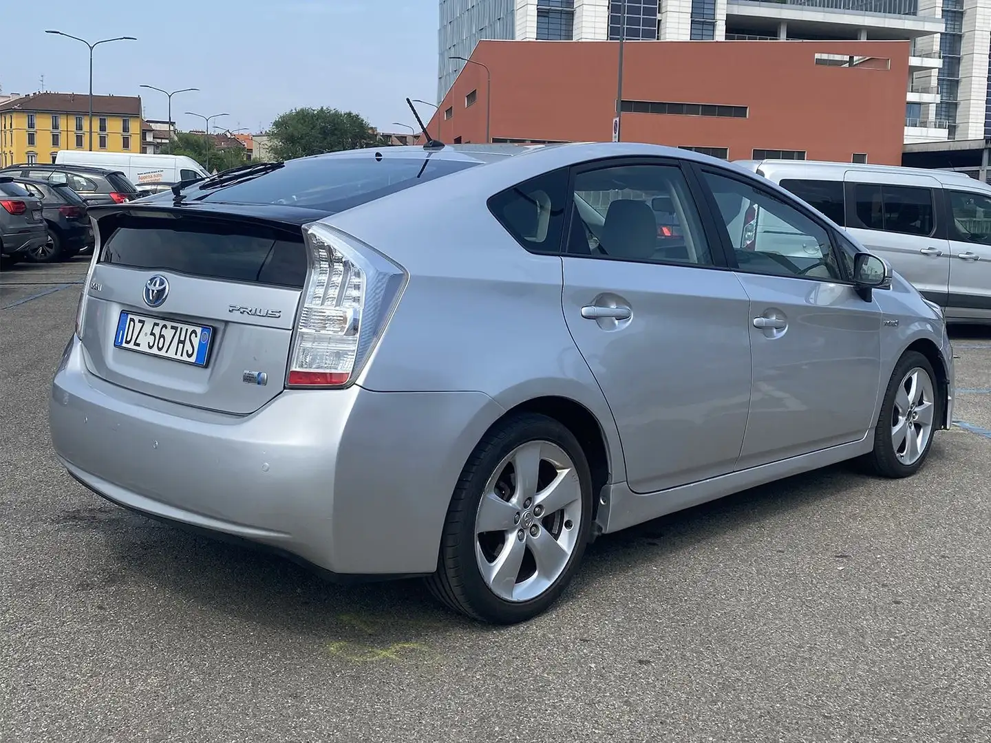 Toyota Prius Prius III 2009 1.8 HSD Executive Stříbrná - 2